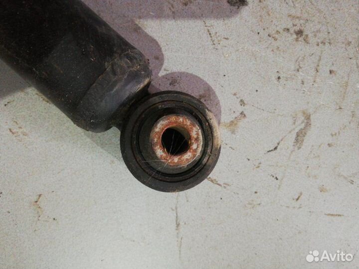 Амортизатор задний Nissan Murano Z51 VQ35DE 2008