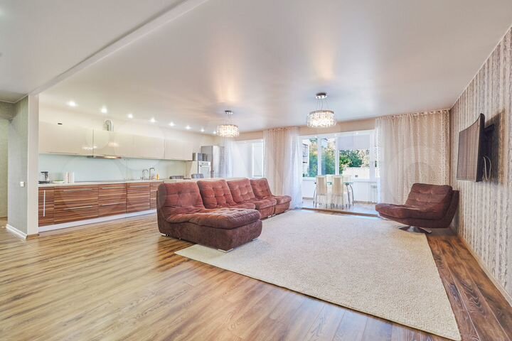 3-к. квартира, 120 м², 2/10 эт.