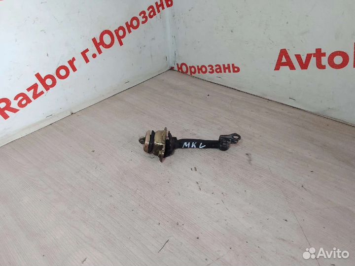 Ограничитель передней левой двери Geely MK