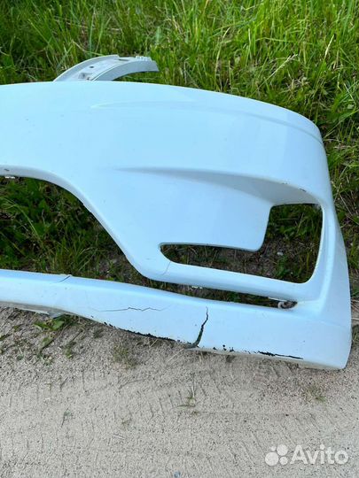 Передний бампер kia rio 3 белый