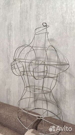 Железный торс для интерьера loft