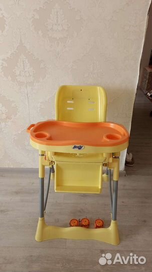 Детский стульчик для кормления