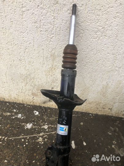 Передняя стойка passat b4