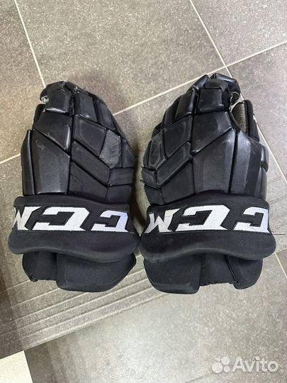 Хоккейные перчатки краги