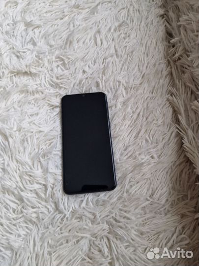 Samsung Galaxy A40, 4/64 ГБ