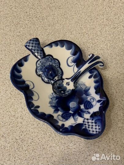 Икорница Гжель