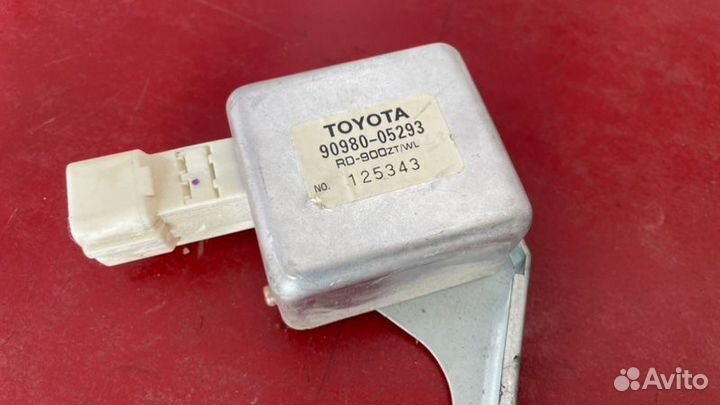 Электронный блок Toyota Celsior UCF21 1UZ-FE 1999