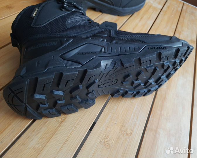 Треккинговые ботинки Salomon