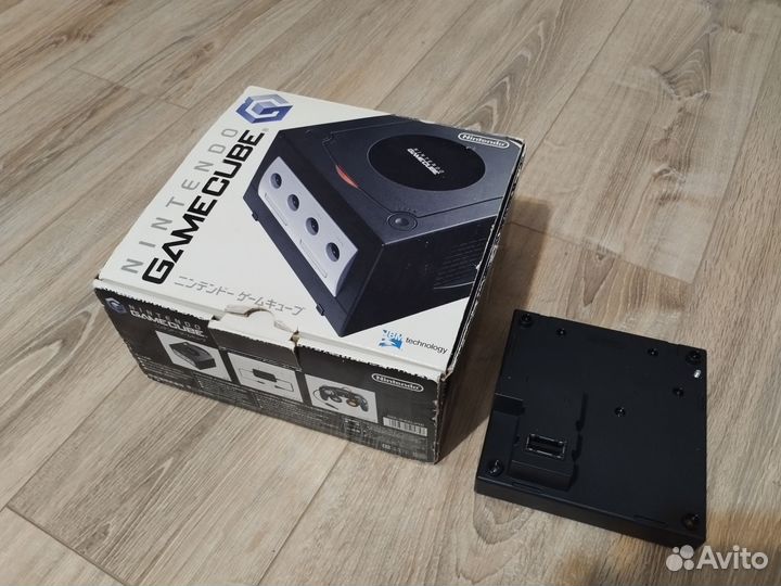 Nintendo GameCube DOL 001 + Gameboy player DOL 017