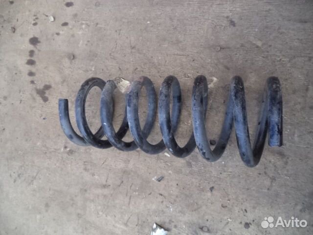 Пружина задняя Ford Fusion 2 USA DG9C5560GND