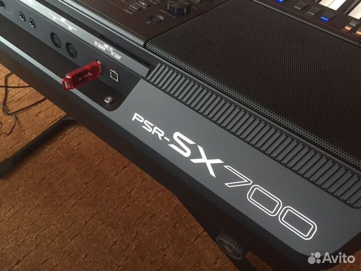 Синтезатор Yamaha sx 700
