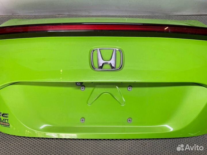 Крышка (дверь) багажника Honda Civic 10 2016