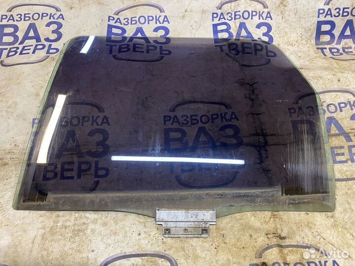 Стекло заднее Мондео 2 универсал