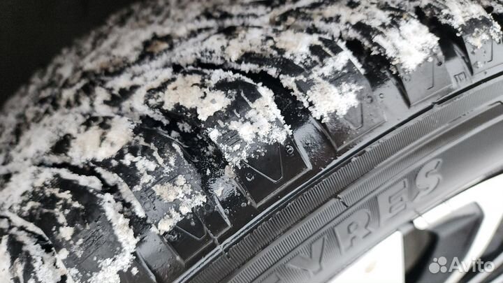 Ikon Tyres Nordman 8 SUV 225/55 R19 105T