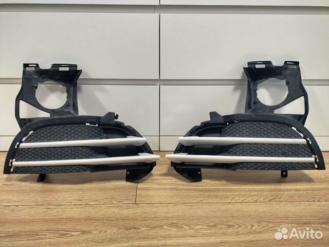 Решетка бампера Porsche Cayenne 2010-2014