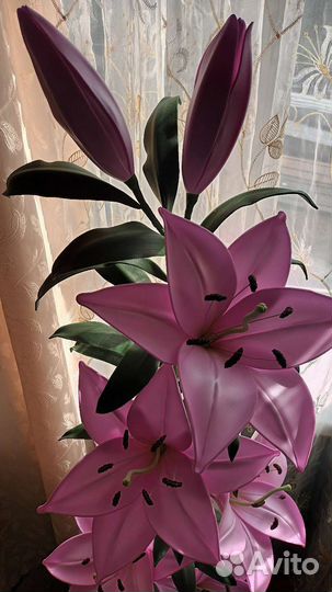 Лилия из изолона