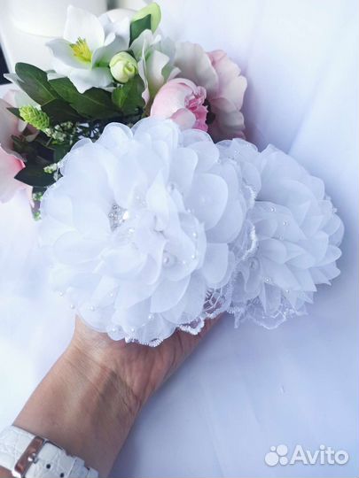 Белые банты для школы, ручная работа