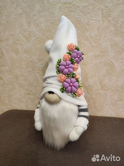 Новогодний гном