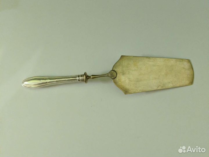 026. Медная лопатка с серебряной ручкой
