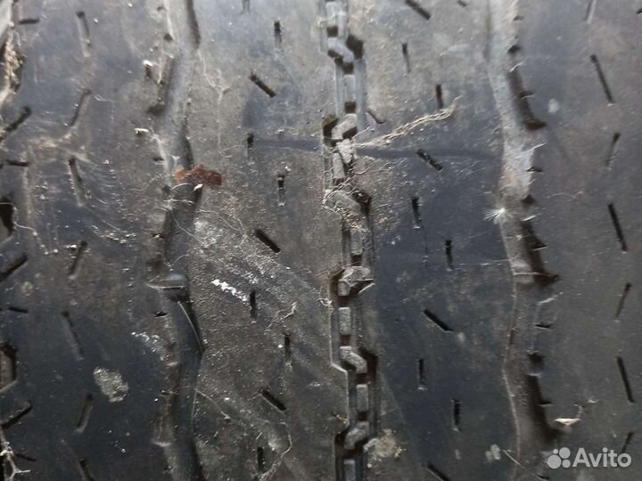 Bridgestone Blizzak WS-80 215/70 R15C