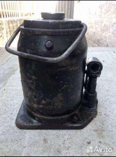 Домкрат гидравлический двухштоковый 16 т