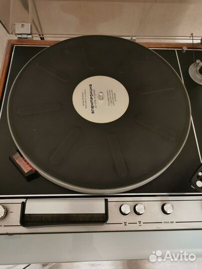 Проигрыватель винила Электроника Б1-01