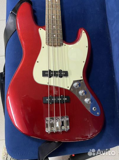 Бас гитара squier fender standart