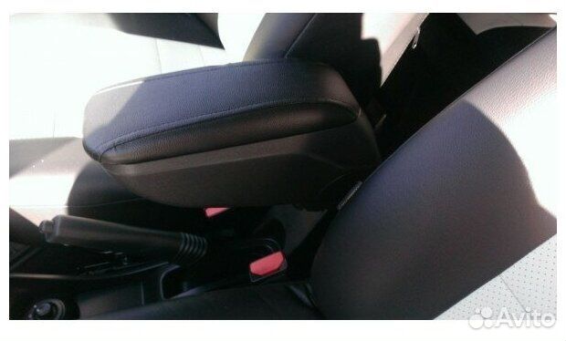 Подлокотник Nissan Terrano 2014 Renault Duster