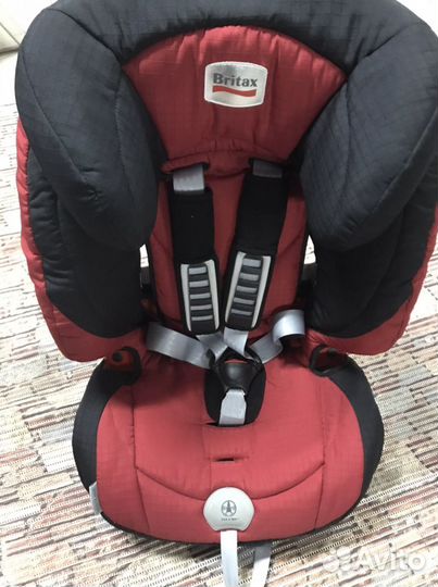 Детское автомобильное кресло