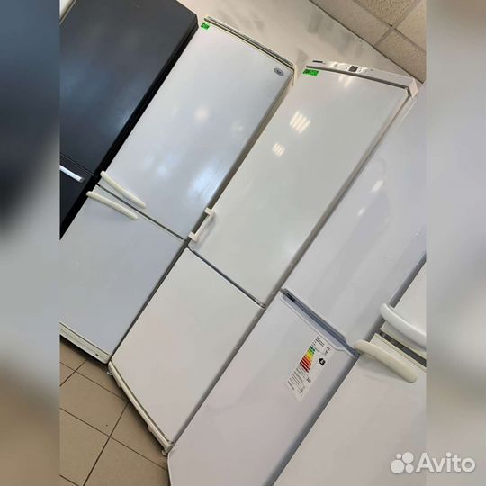 Бу холодильник в идеальном состоянии с доставкой