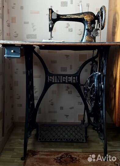 Швейная машина Singer
