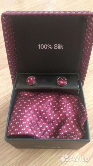 Галстук, платок, запонки. Набор