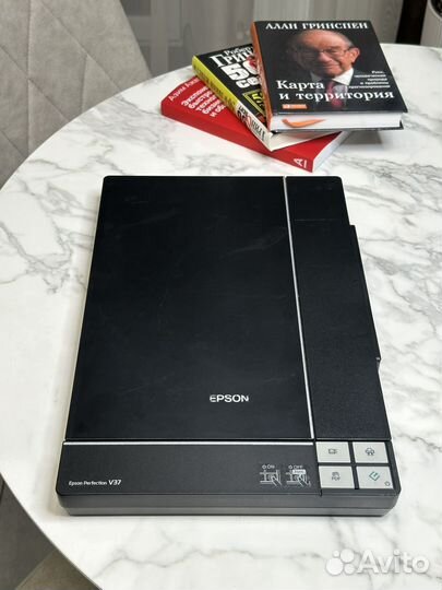 Сканер Epson Perfection V37