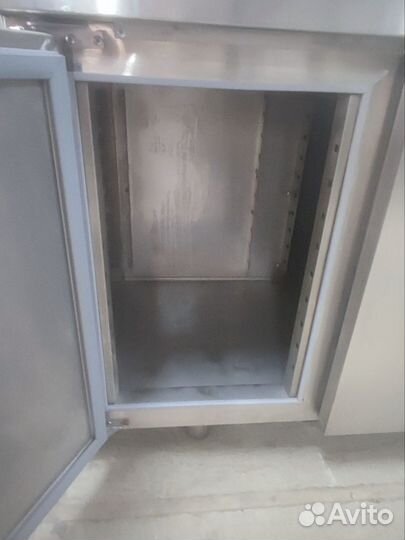 Морозильный стол