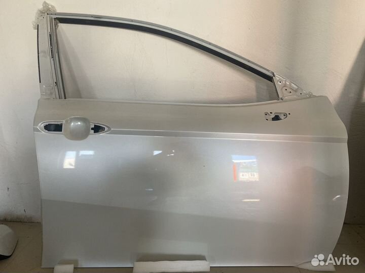 Дверь передняя правая toyota camry 70
