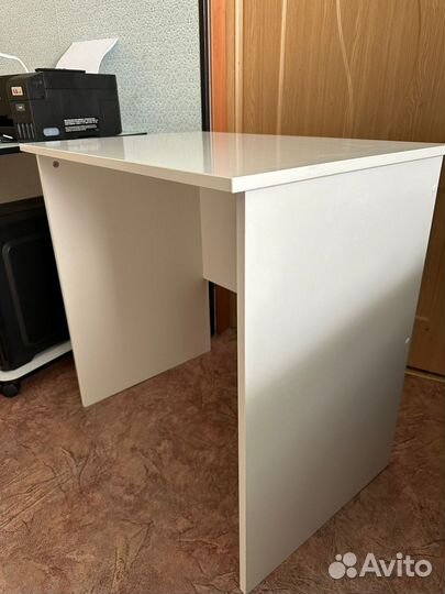 Письменный стол