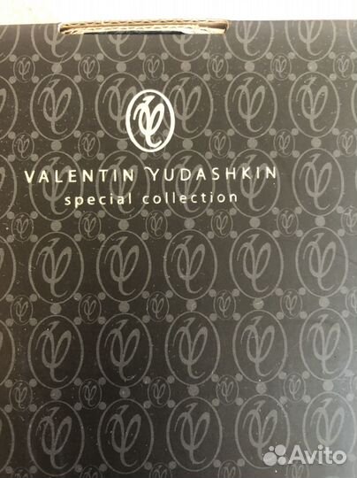 Столовые приборы от Валентина Юдашкина