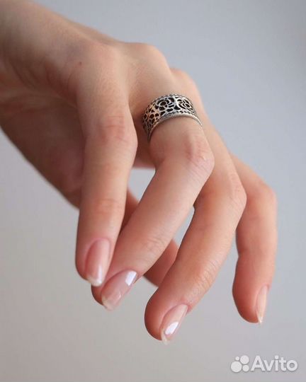 Маникюр, педикюр