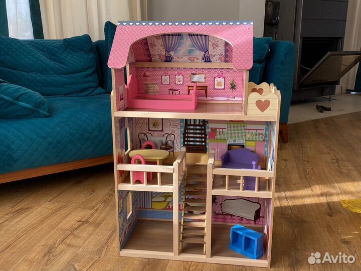 Домик кукольный