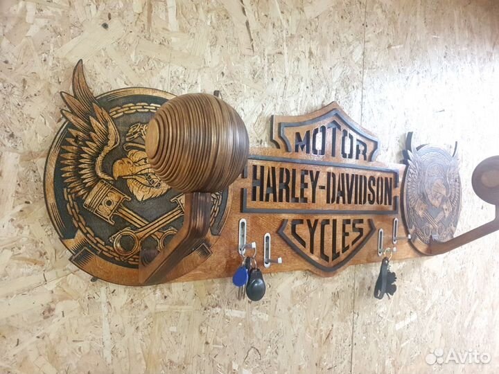 Вешалка для мото шлема