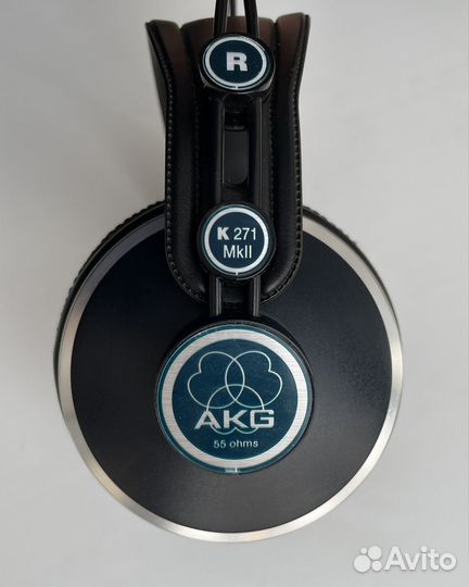 Наушники полноразмерные AKG