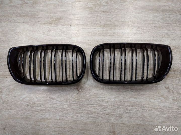 Решетка радиатора ноздри BMW e46 рестайлинг