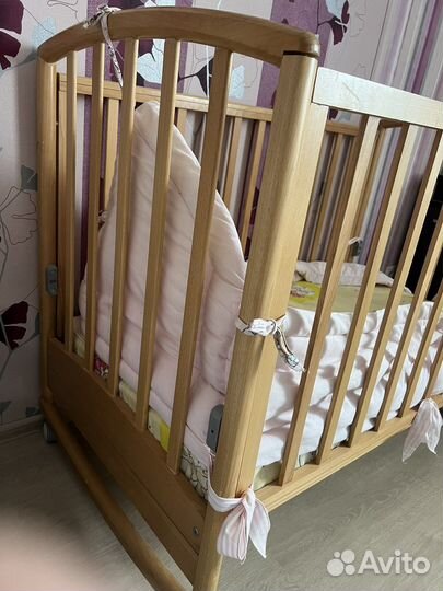 Детская кроватка с матрасом отдам