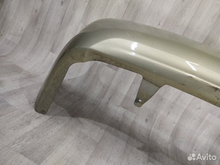 Бампер зад. toyota belta