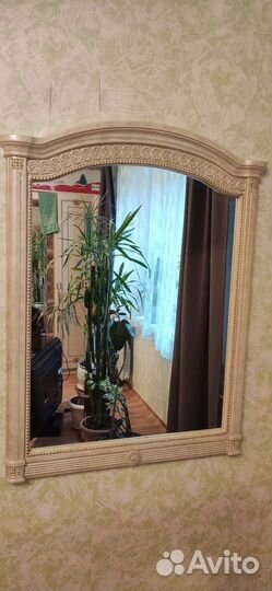 4 Прикроватные тумбочки и комод