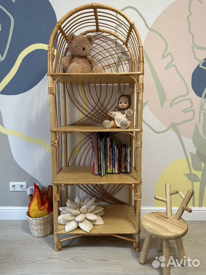 Плетенная этажерка из ивы