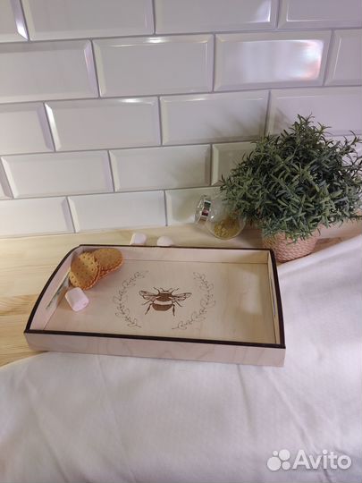 Поднос деревянный