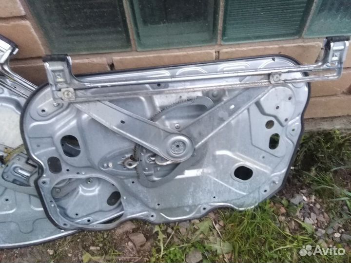 Стеклоподъёмник Форд фокус 2 хетчбек