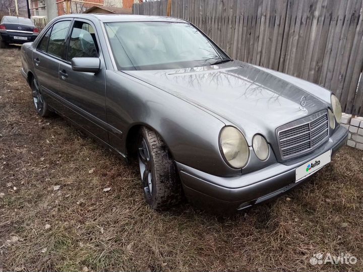 Mercedes-Benz E-класс 2.3 МТ, 1997, 150 000 км