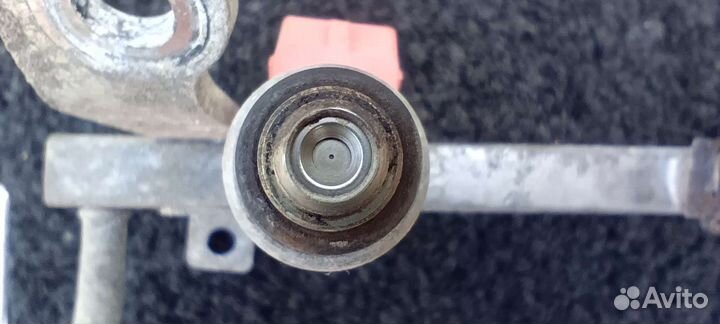 Рампа топливная с форсунками Авео т200 т250 1.2